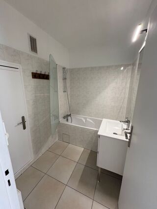 Appartement à louer 3 pièces 58 m²