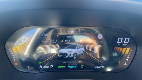 MG.ZS III 1.5 L HYBRID+ 197 ch Luxury - Premi&egrave;re main Garantie con 2025 occasion 49300 Cholet