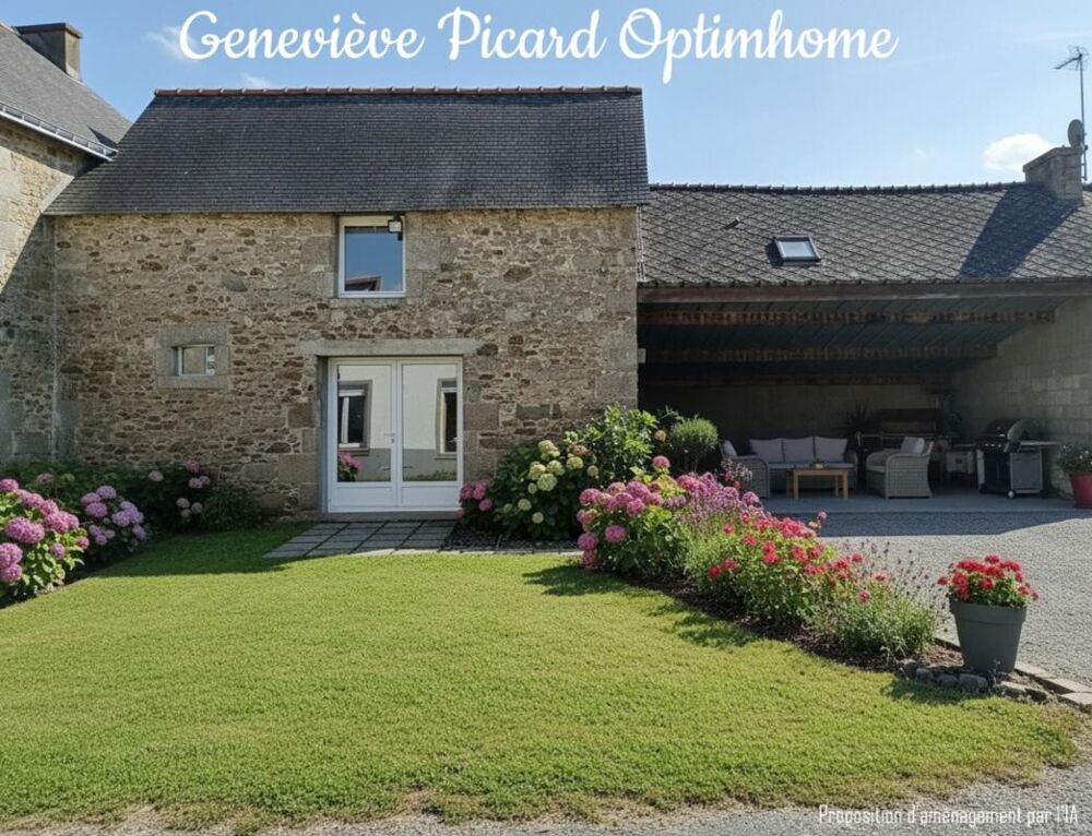 Maison de caractère en pierre de 189 m²  5 chambres, dépendance et cour en coeur de bourg