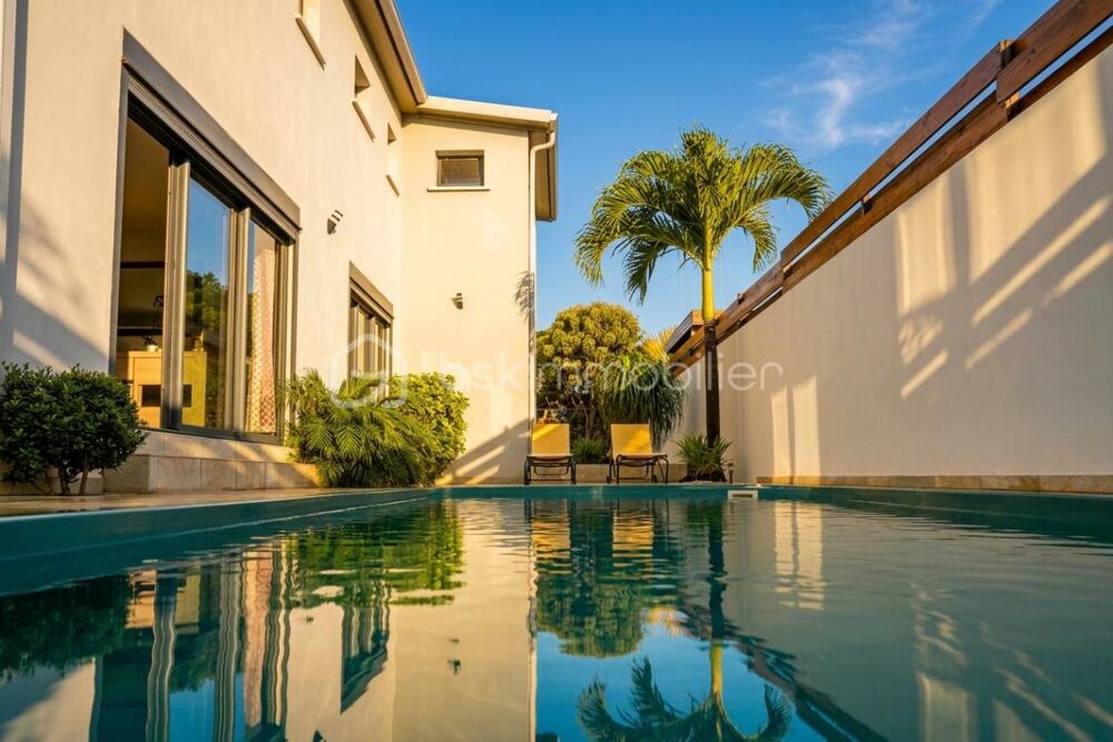 Villa contemporaine familiale avec Piscine & Jacuzzi