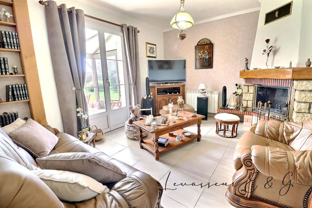 Vente Maison Entre Bresles et Beauvais 60510 - Pavillon sur sous sol total sans travaux 3 chambres sur 1672m² Oroer