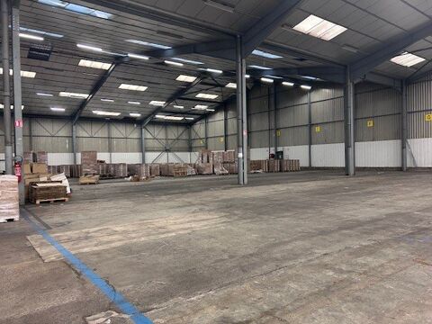 Surface de stockage &agrave; louer 6000 71400 Autun