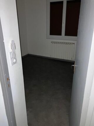  Appartement à louer 2 pièces 34 m²