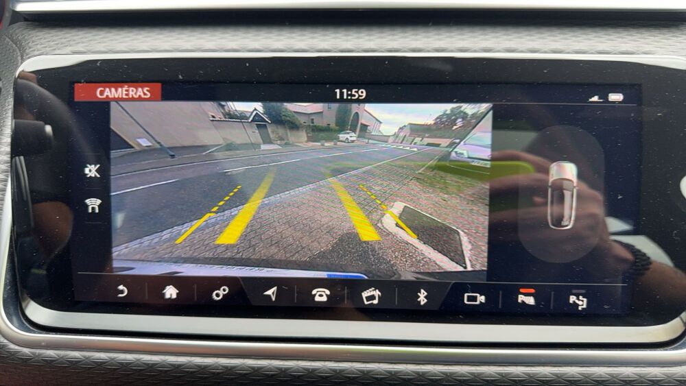 Range rover velar 2.0 TD4 180 4AWD BVA8 R-Dynamic - Automatique Toit ouvrant 2019 occasion 57070 Mey