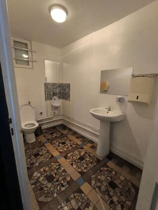  Immeuble à vendre 10 pièces 200 m²