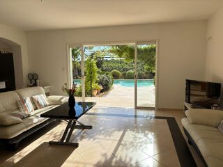  Villa à vendre 6 pièces 142 m²