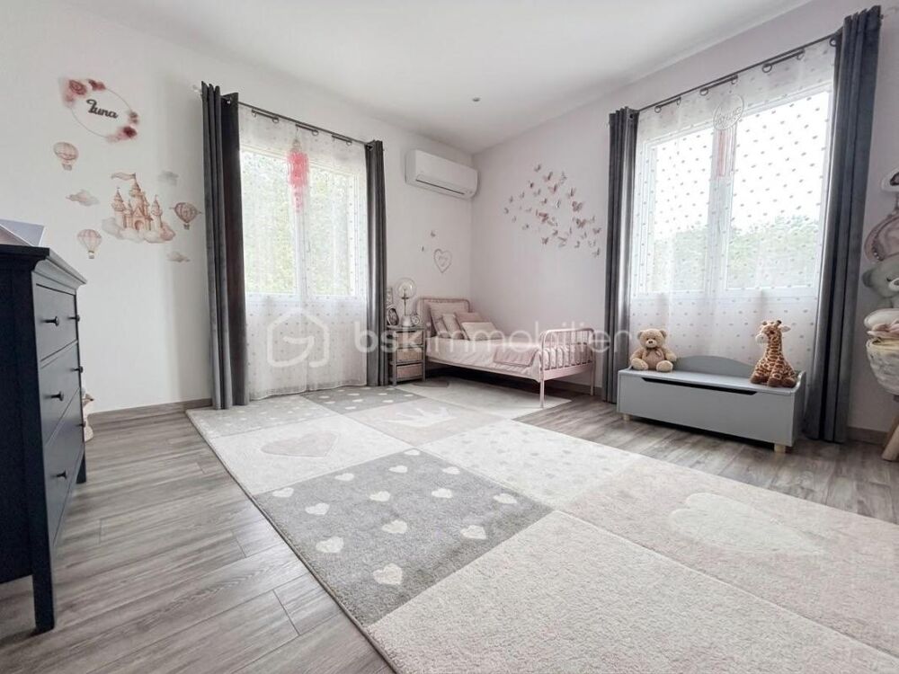 à vendre  Propriété/château Valensole (04210)