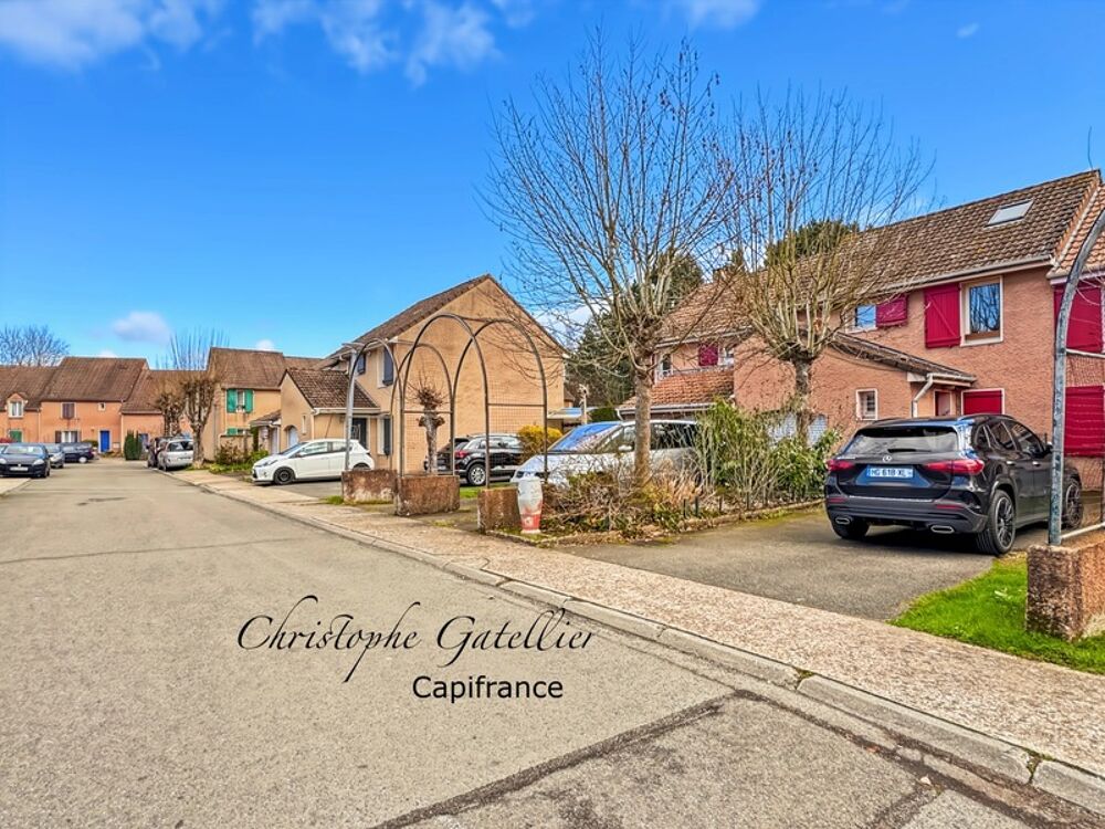 Maison 5 pièces, 4 chambre et bureau - jardin, garage, résidence sécurisée