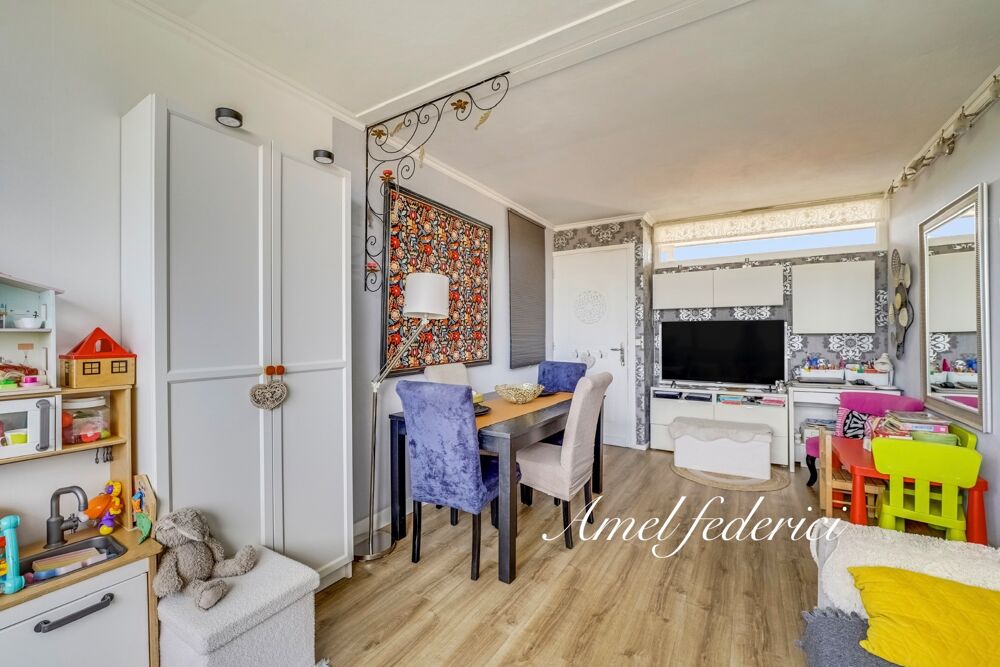 ? SAINT-MAUR-DES-FOSSÉS  APPARTEMENT COUP DE COEUR AU DERNIER ÉTAGE AVEC VUE DÉGAGÉE ?