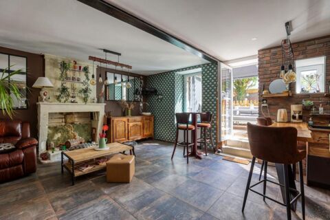   Maison Maison - 6 pi�ce(s) - 153 m�