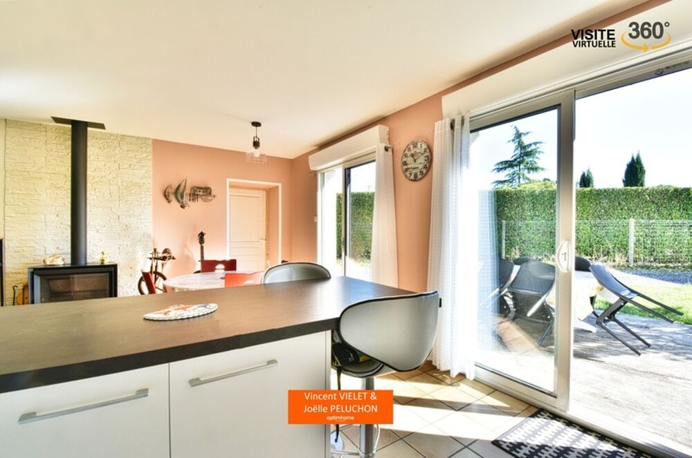 À vendre  Au calme, maison familiale traditionnelle 4 chambres + bureau sur terrain de 1 550 m² piscinable