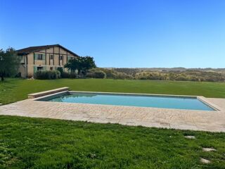  Propri�t�/ch�teau � vendre 8 pi�ces 220 m�