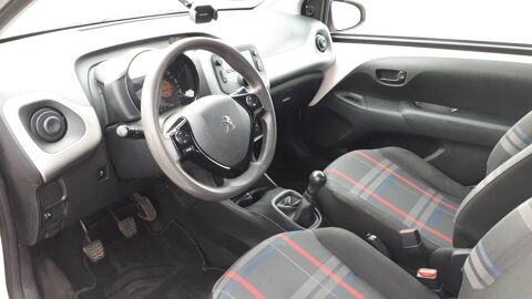 108 1.0 VTi 69 Active 2014 occasion 59370 Mons En Baroeul