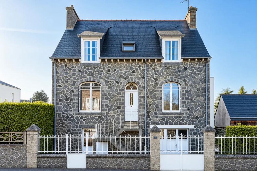 Vente Maison Charmante maison en pierre 1931 de 133m² Ploufragan Ploufragan