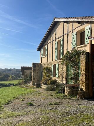  Propri�t�/ch�teau � vendre 8 pi�ces 220 m�