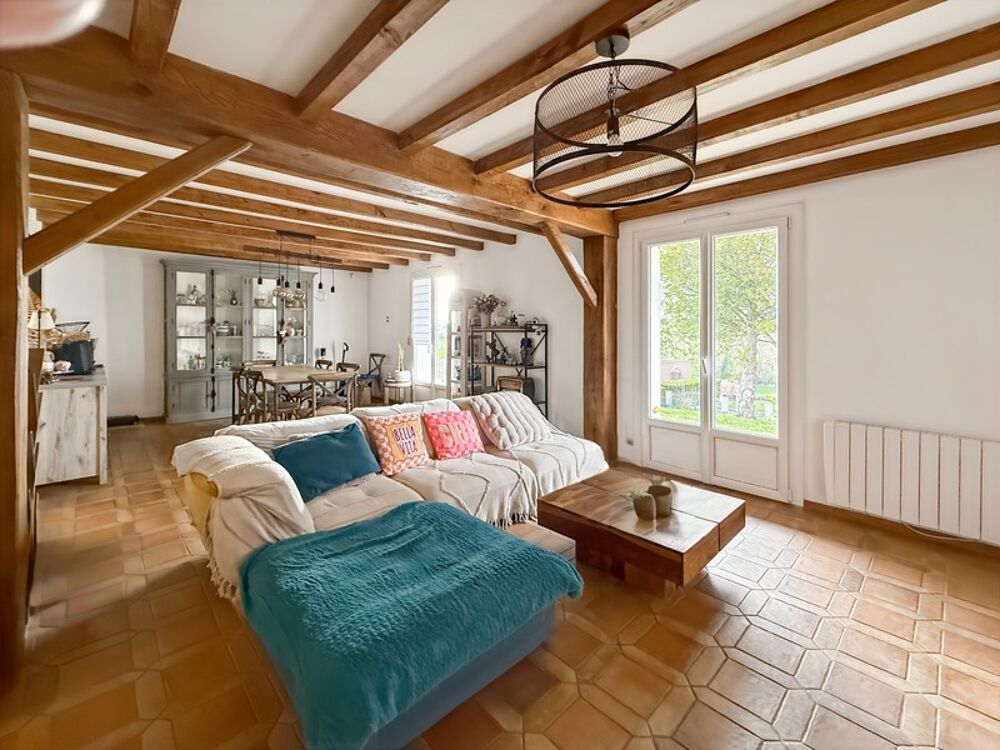 Dept de la Vienne (86) Maison de plain pied à vendre type 5 pièces OYRE (86)