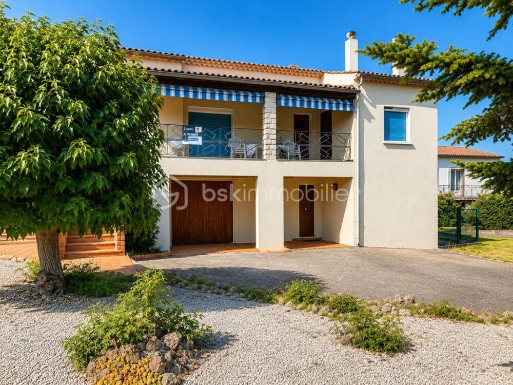 Gonfaron - Maison de Type 6 de 152m² - avec grands garages
