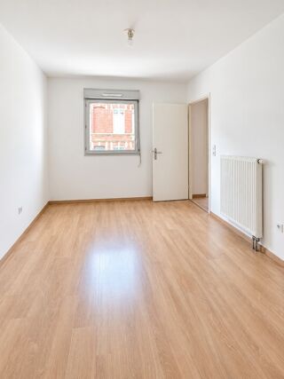  Appartement à louer 2 pièces 39 m²
