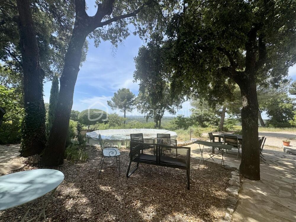 Propriété de caractère avec vue panoramique exceptionnelle