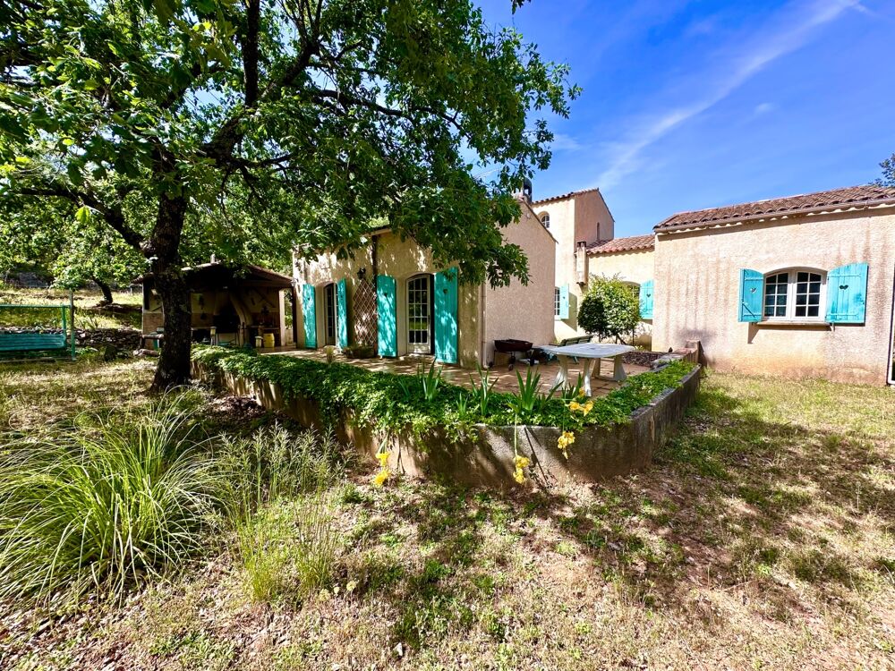 Vente Maison Tourves – Maison de charme de 160m2 avec garage de 23m2, cave et chalet sur 11 800 m² de terrain, au calme absolu Tourves