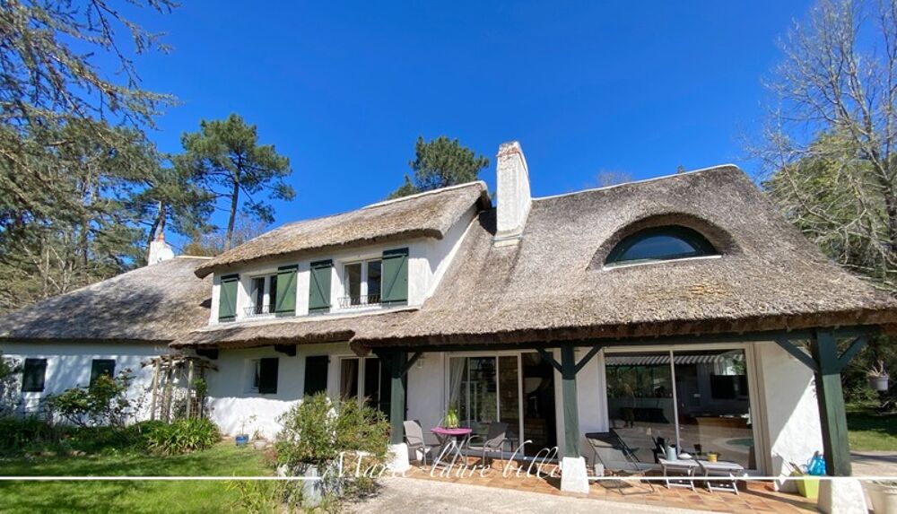 Maison à vendre 6 pièces NOTRE DAME DE RIEZ (85), 200 m2 habitable, 4960 m2 de terrain, piscine et annexes