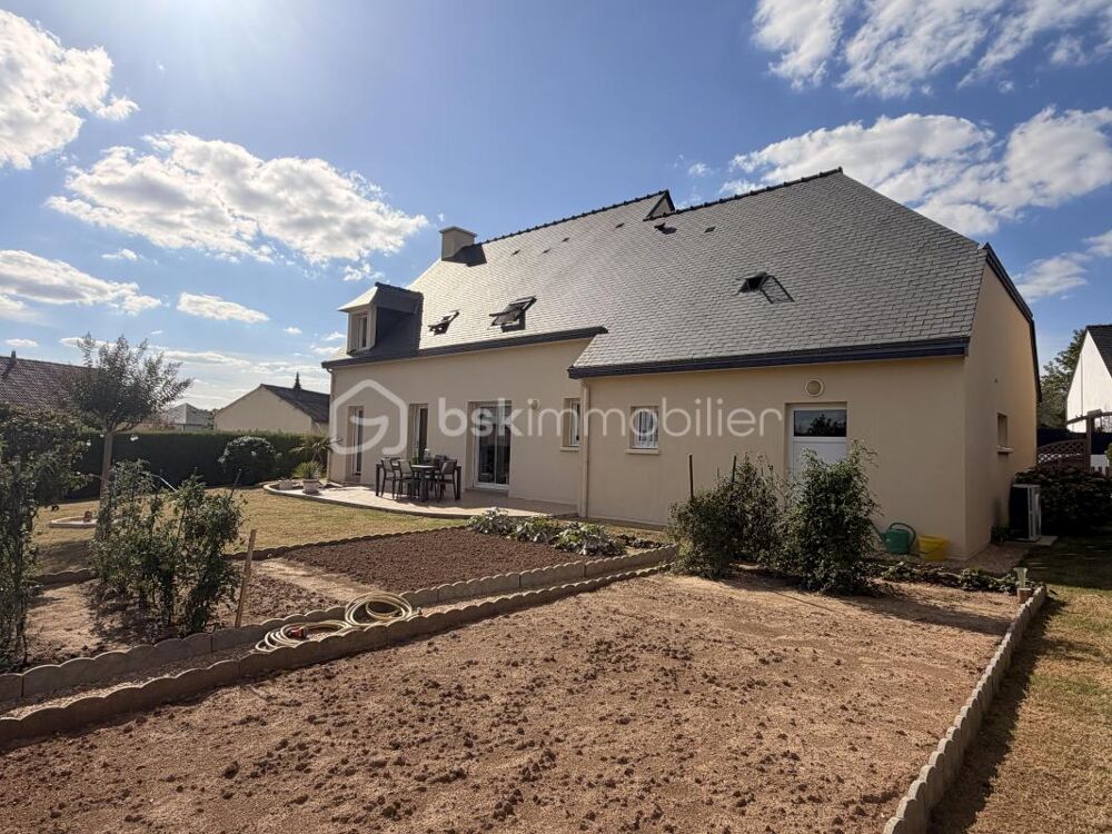 Vente Maison Maison de 145m2 4 chambres + 1 bureau Saint pierre la cour