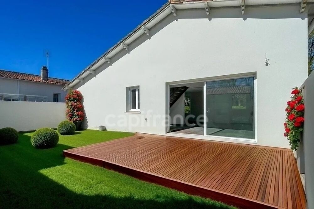 Vente Maison Maison à vendre 5 pièces BREUILLET (17) - Terrain de 232m² Breuillet