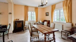 Maison à vendre 10 pièces 267 m²