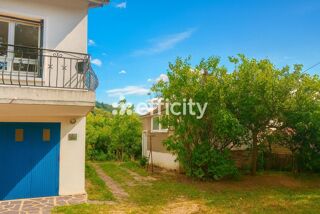  Maison  vendre 9 pices 130 m