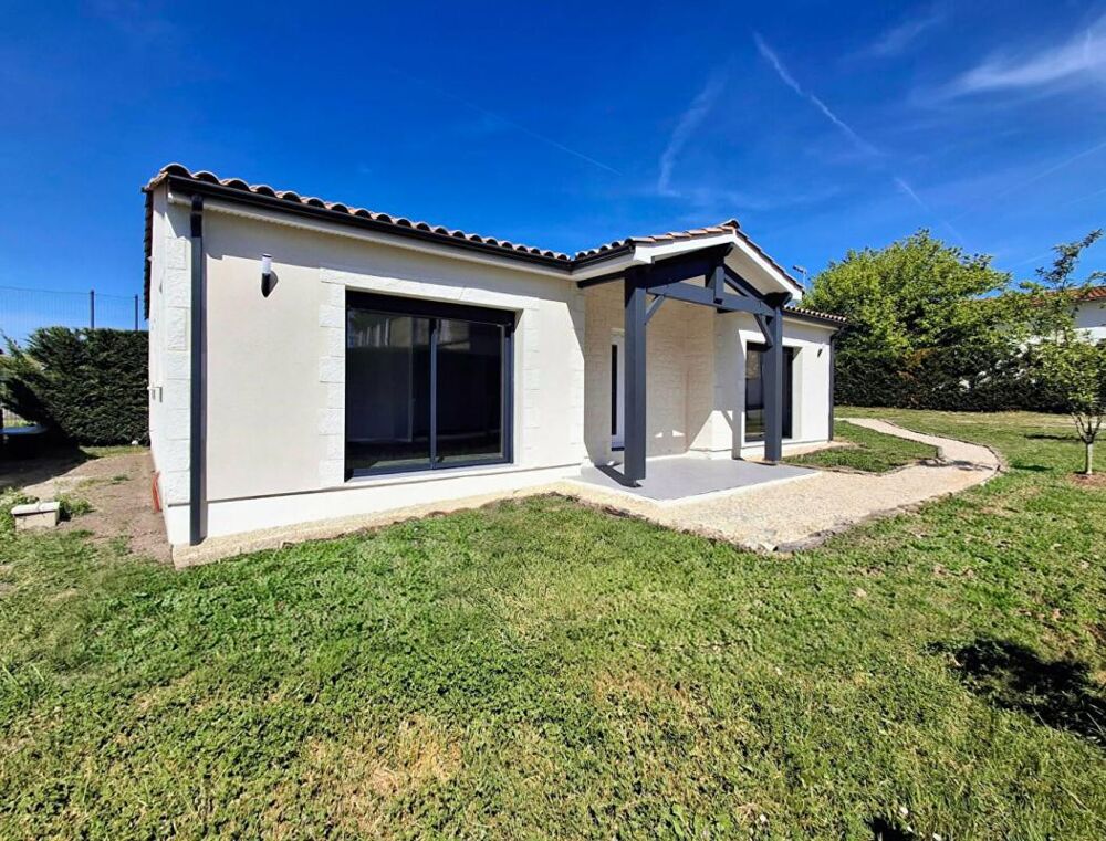 Vente Maison Maison de plain-pied neuve jamais habitée - 116 m²  - 3 chambres - grande pièce de vie 60 m² - terrain 615 m² Pugnac