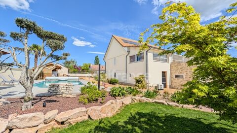   Maison � vendre 9 pi�ces (71) ST DESERT 184 m� 2 garages 2 d�pendances piscine terrain de 1800 m� Maison - 9 pi�ce(s) - 184 m�