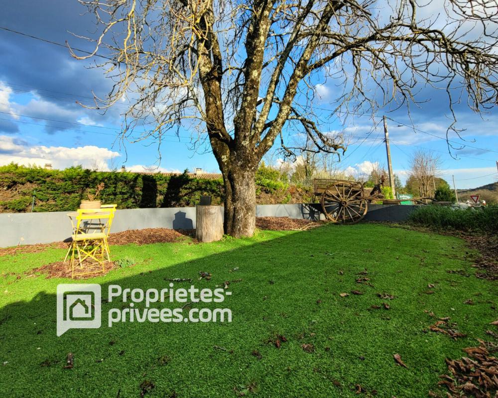 Vente Maison Maison  9 pi�ces avec  potentiel commercial ou locatif-  Saint Paul le jeune Saint paul le jeune