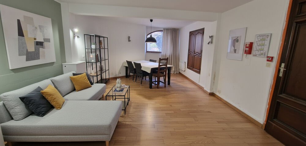 Maison 186m² - 9 chambres - Fort potentiel au pied du Mont Ventoux