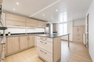  Maison à vendre 11 pièces 308 m²