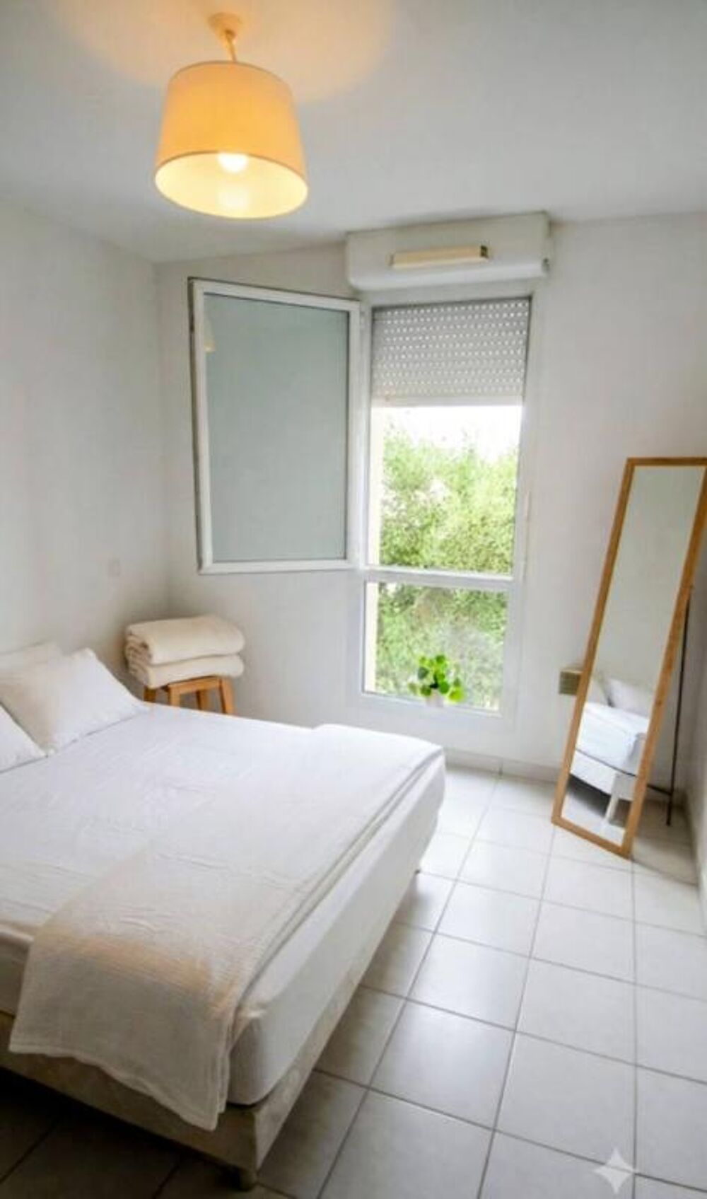 Vente Appartement Deux pièces terrasse stationnement résidence sécurisée Beziers
