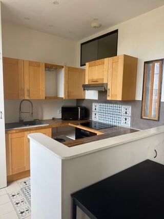  Appartement à louer 3 pièces 45 m²