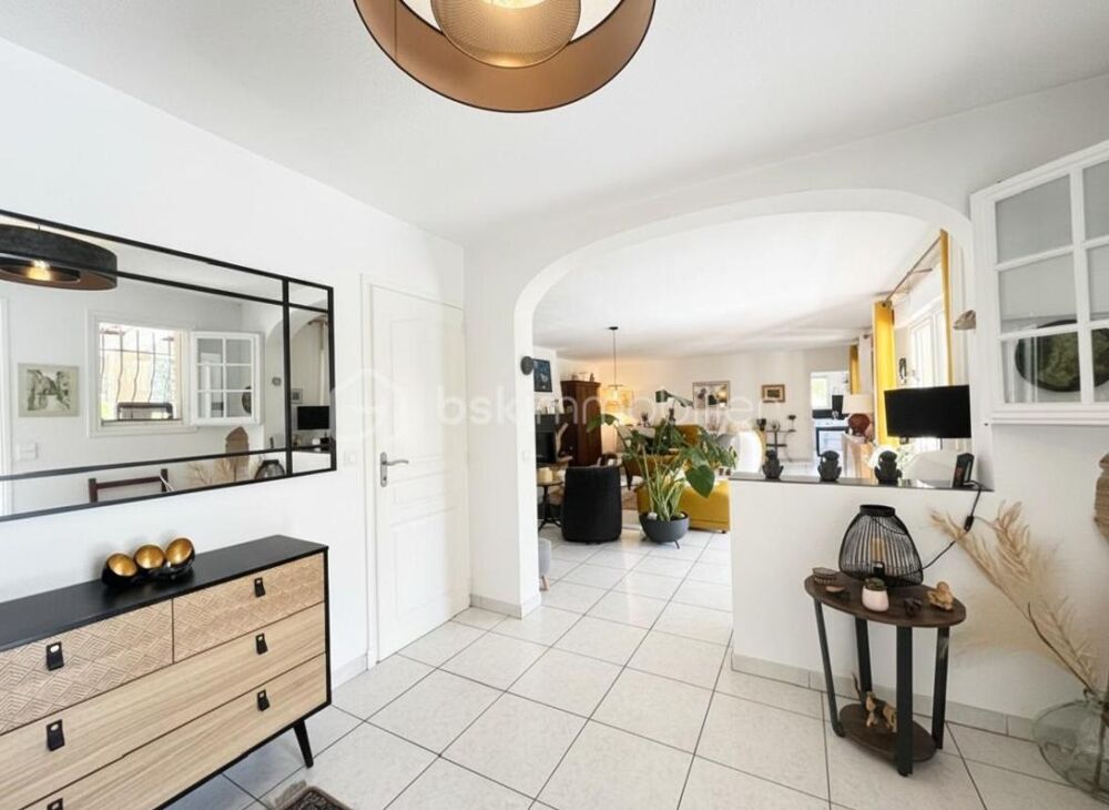 � vendre  Villa Tourrettes (83440)