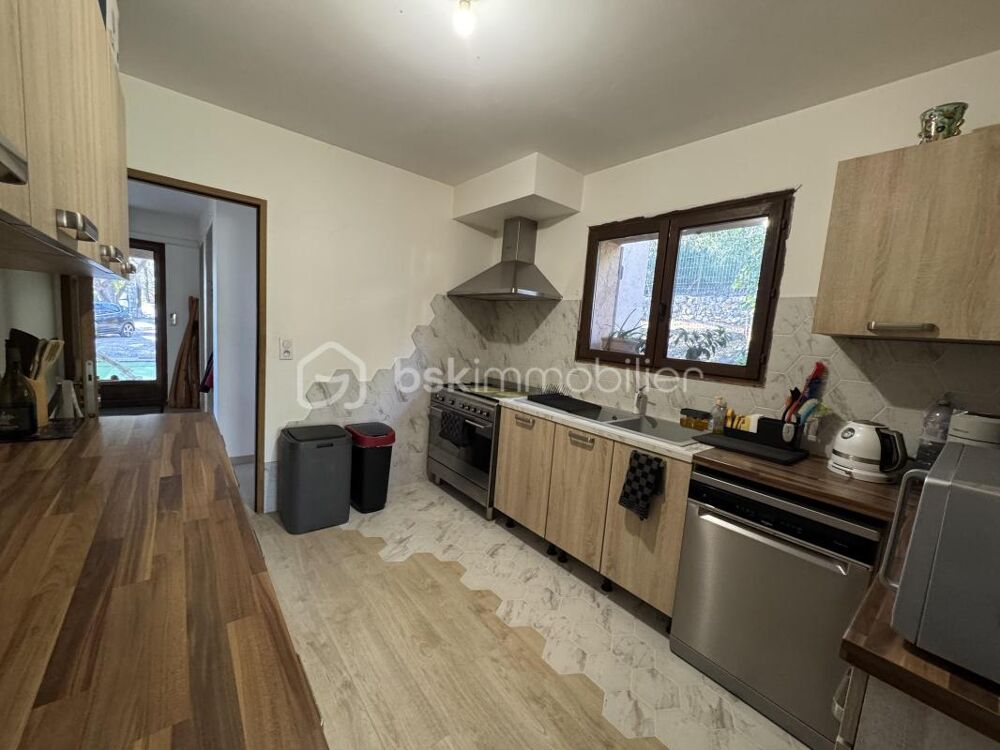 Au calme et sans vis-à-vis, Grande maison individuelle de 130 m2 avec terrain de 2540 m2