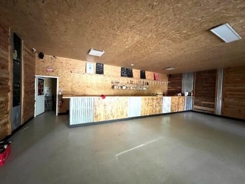 Dpt Charente Maritime (17), &agrave; vendre proche de SAINTES Entrepots et Bureaux 212000 17100 Saintes