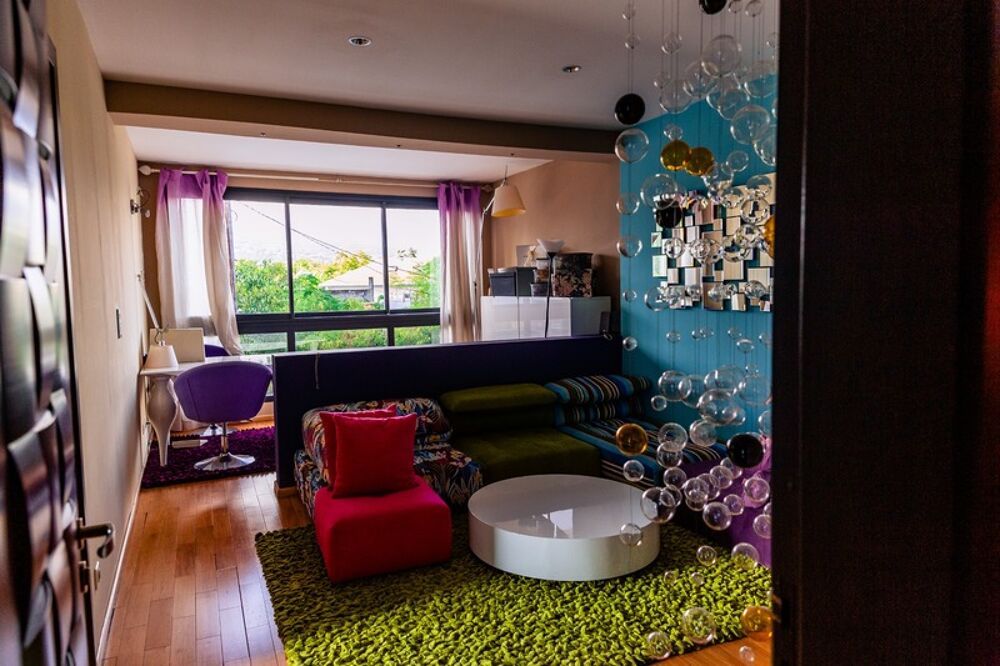 Villa contemporaine  10 pièces  env. 300 m²  piscine  spa