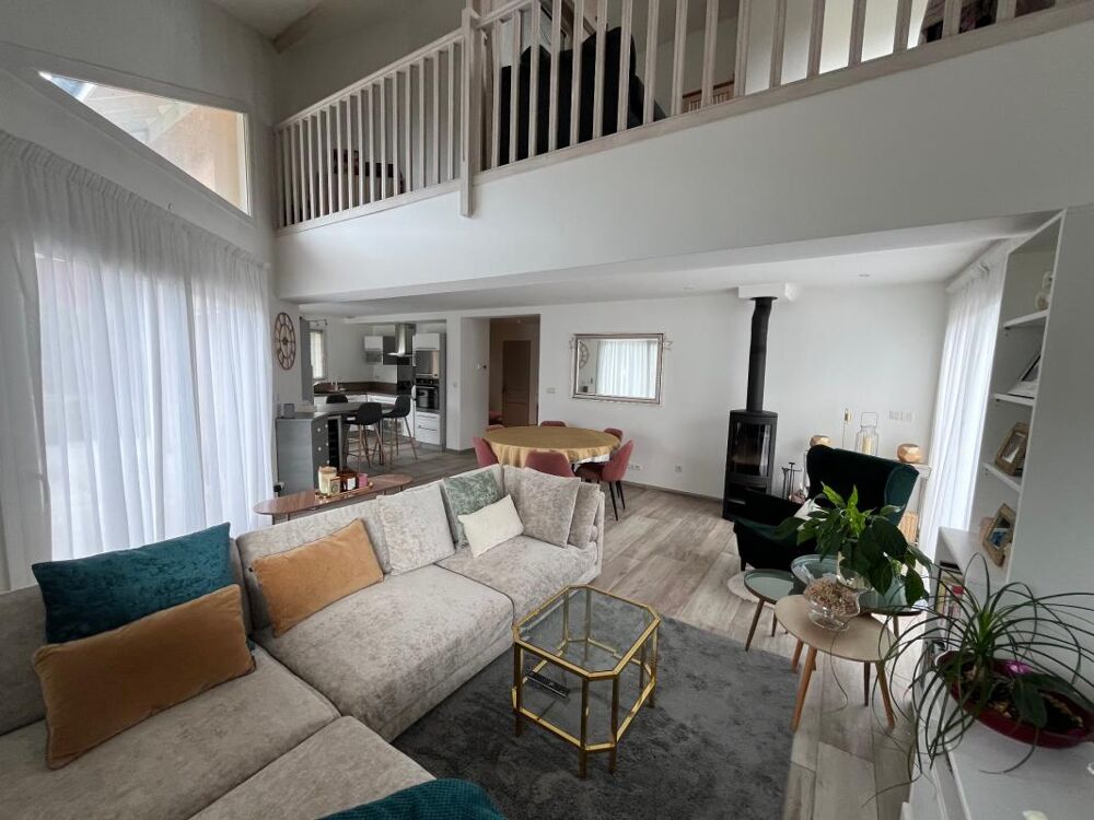 Maison individuelle  132 m²  Terrain de 1 159 m²  Allinges