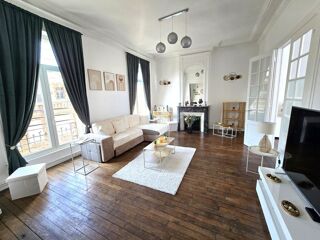  Immeuble  vendre 895 m