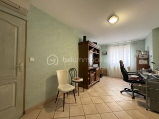  Villa à vendre 6 pièces 143 m²