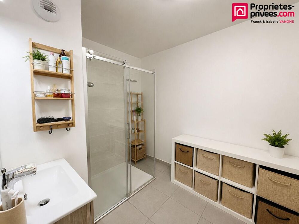 GRAND T2 RECENT - Dernier étage - 51m² - balcon - place de parking