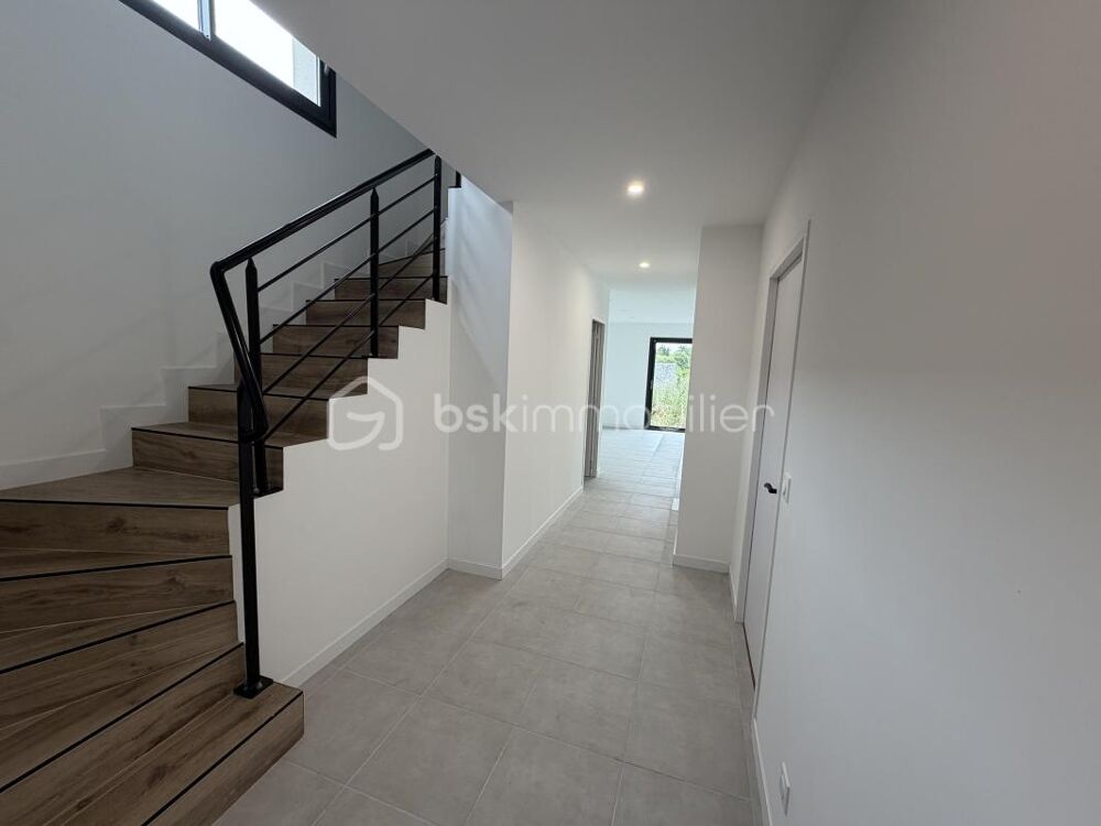 Maison contemporaine 5 pièces  118 m²  Jardin 300 m²  Prestations haut de gamme  Issé