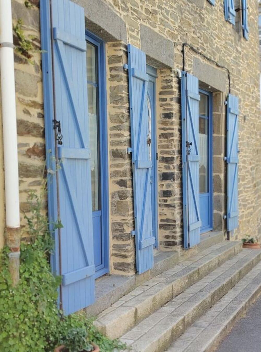 A CANCALE ! Maison en pierre en excellent état, 6 pièces, 5 chambres !