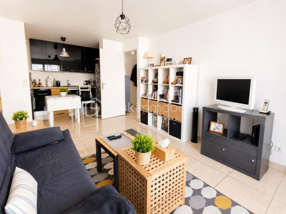 Charmant T2 lumineux avec balcon et parking