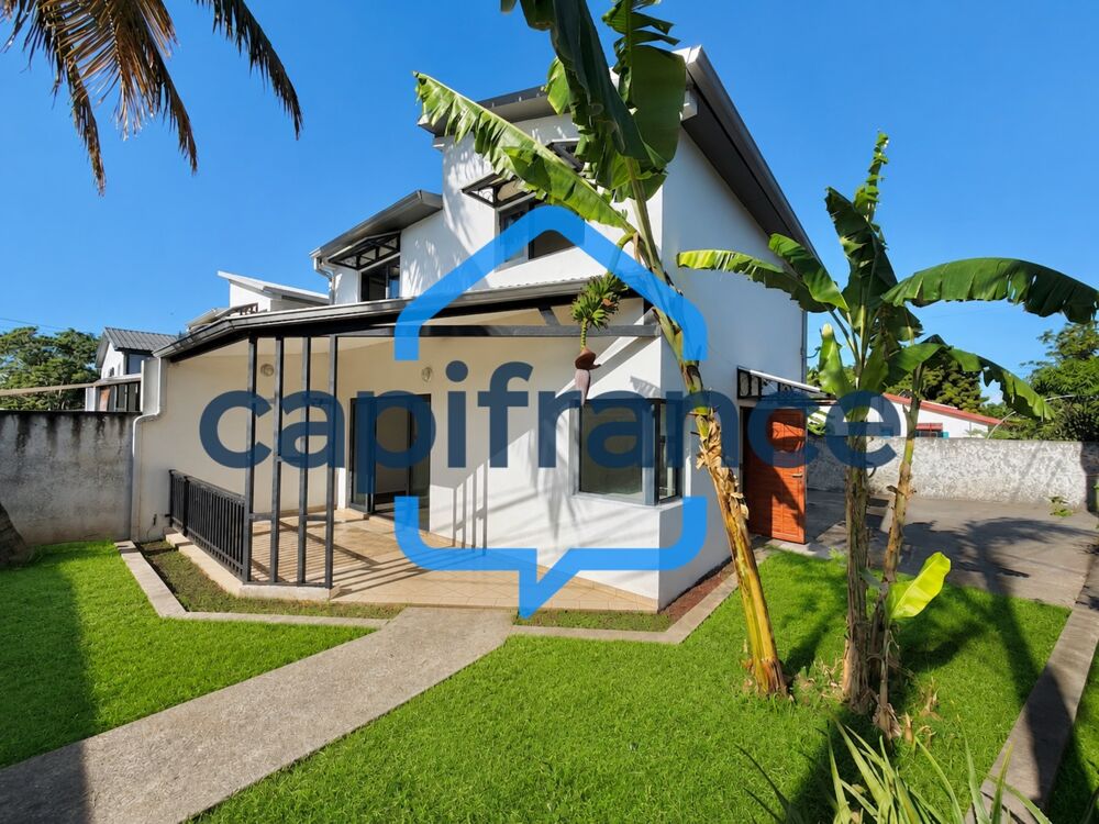 Location Maison Villa T4 avec varangue et jardin à SAINT PIERRE (974) Saint pierre