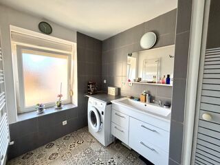  Appartement � vendre 5 pi�ces 84 m�