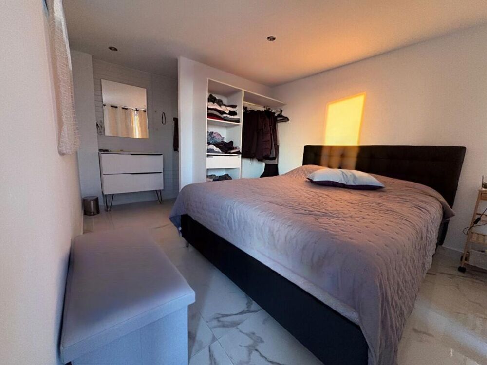 Maison Meze 7 pièce(s) 266 m2